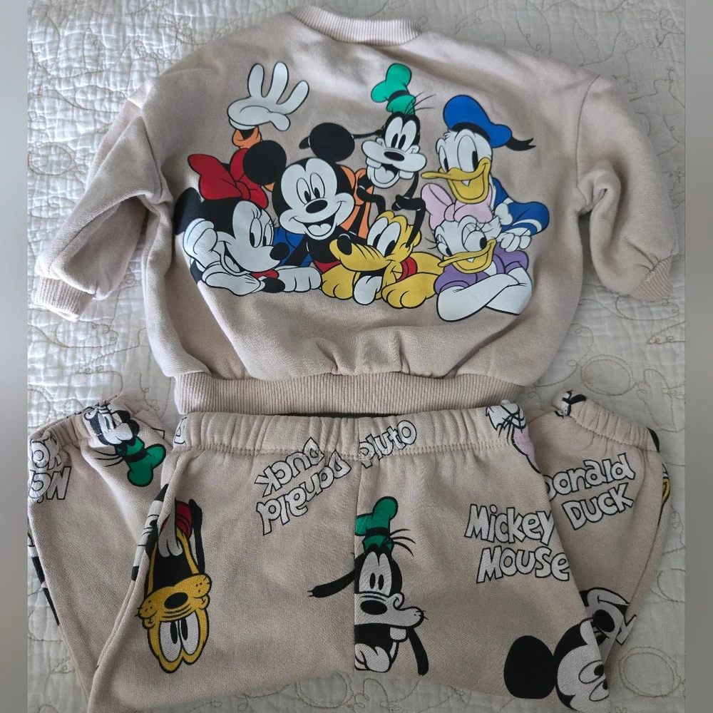 Disney excellent pre